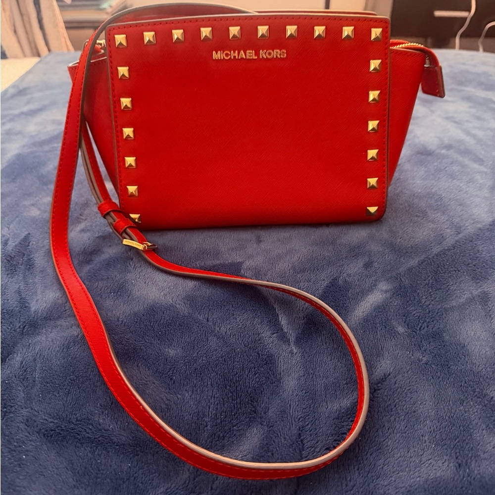 Michael Kors Red Studded Satchel Handbag Gold Hardware Logo Plate - Picture 4 of 7